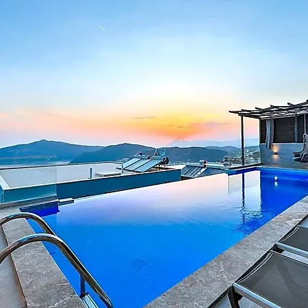 Kalkan Honeymoon 4*